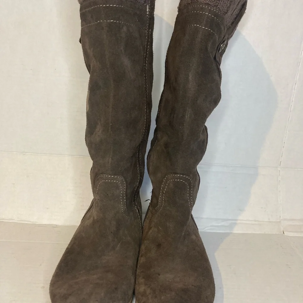 Bjorndal Woman Brown Suede Knee-High 'Stylish Boots Size 8